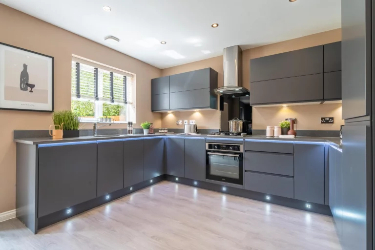 Image carousel 3573296 1775624473