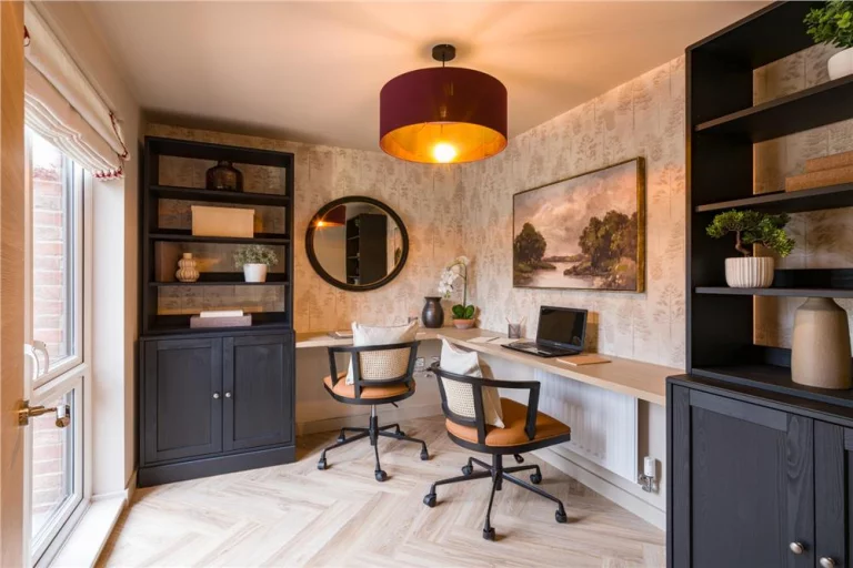 Image carousel 3573826 1775701133