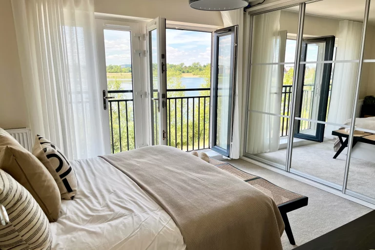 Image carousel 3575256 1775876574