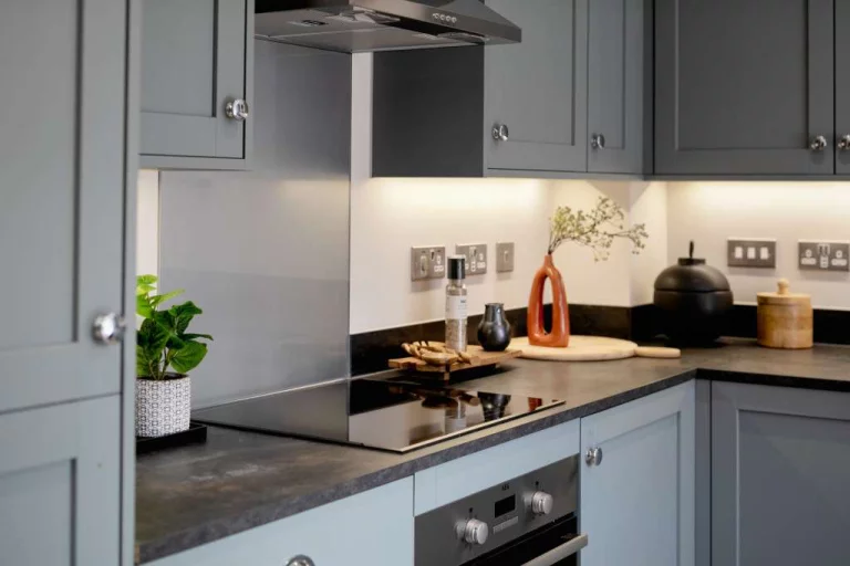 Image carousel 3575931 1776132086