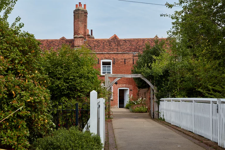 Image carousel 3576081 1776135810