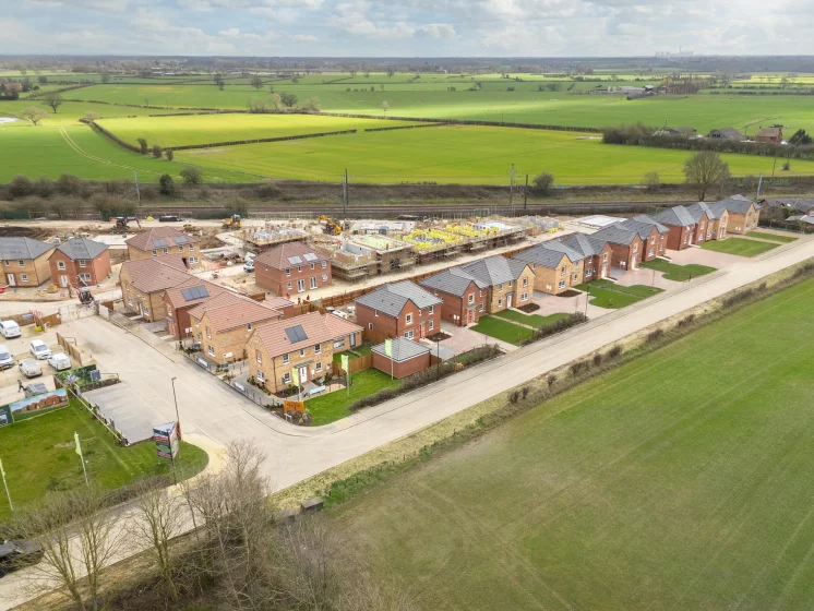 Image carousel 3576731 1776222066