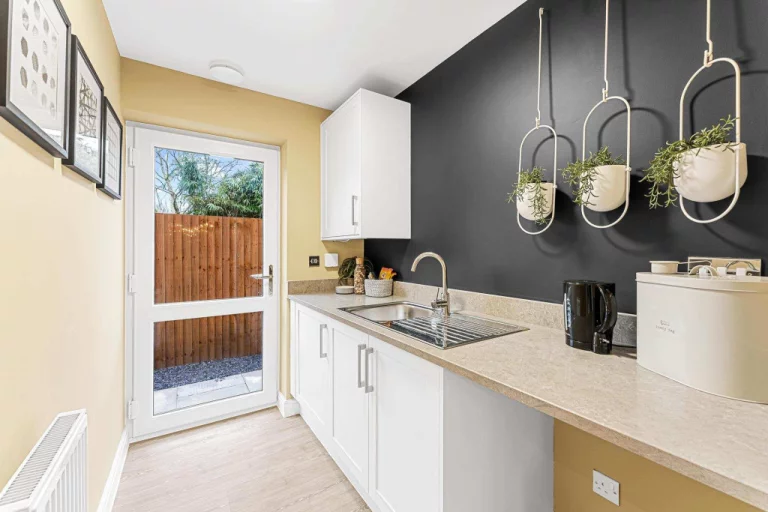 Image carousel 3577786 1776391249