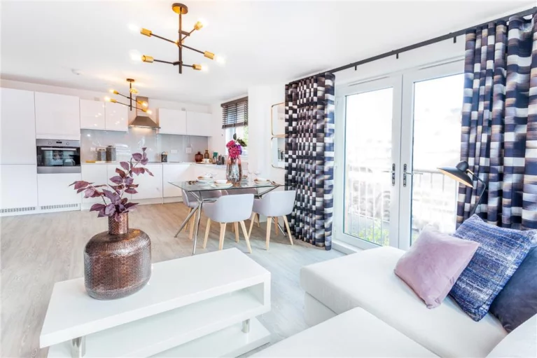 Image carousel 3578246 1776478043