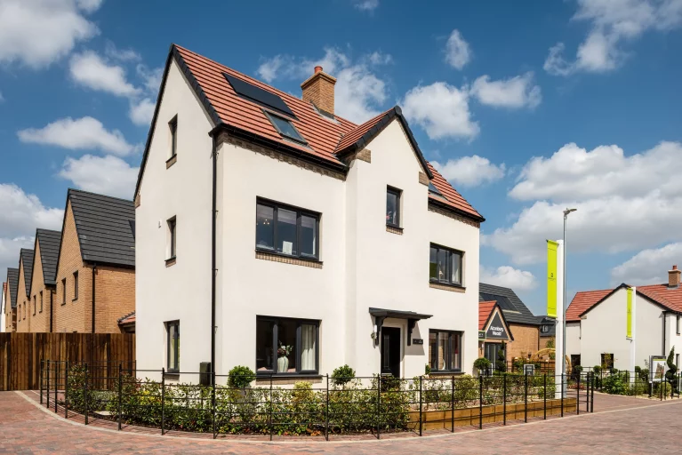 Image carousel 3578476 1776481370