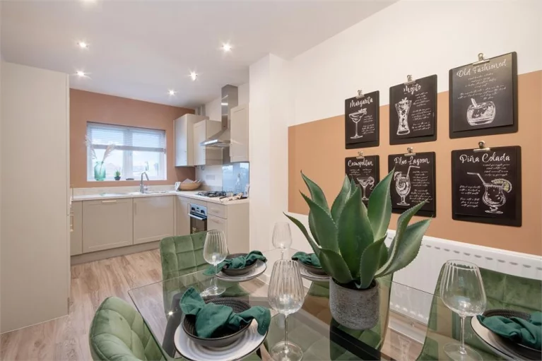 Image carousel 3578886 1776650878