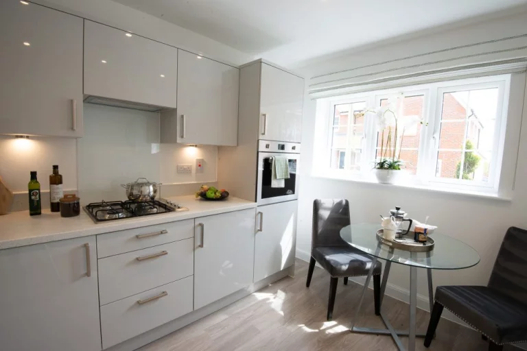 Image carousel 3579516 1776823251