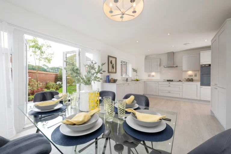 Image carousel 3579906 1776909652