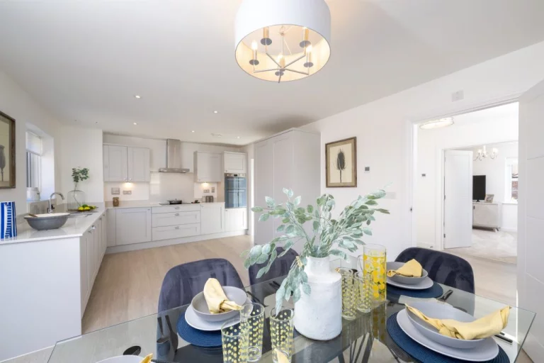 Image carousel 3579946 1776909653