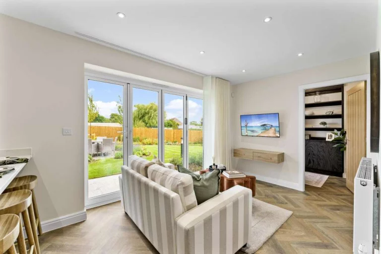 Image carousel 3580106 1776996067