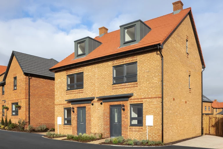 Image carousel 3581996 1777345308