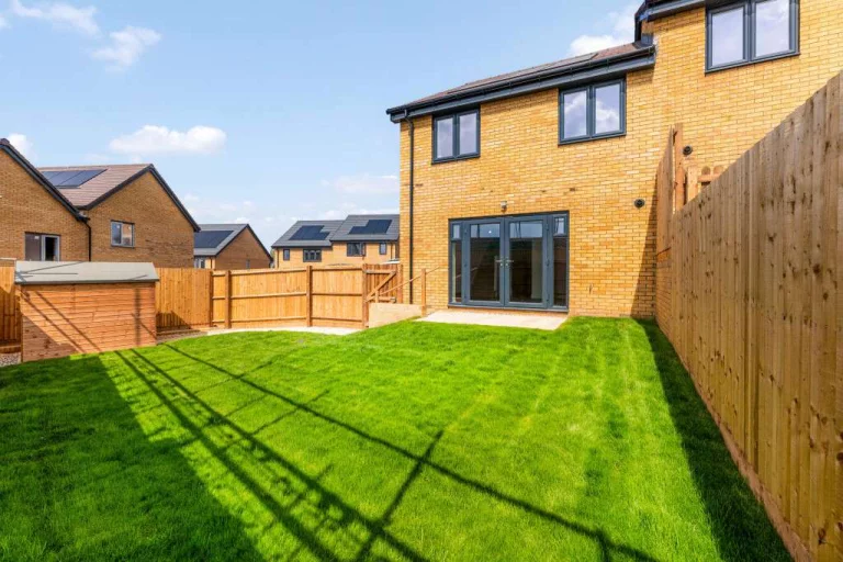 Image carousel 3628776 1783994473