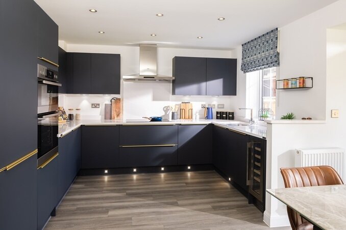 Property box 2727709 1690945052
