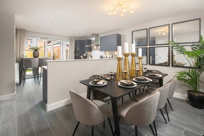 Property box 2738093 1693015370