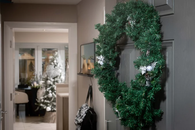 Property box 2827197 1718718209