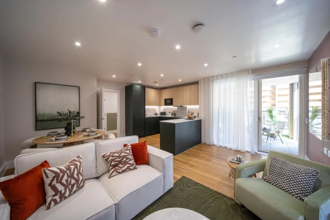 Property box 3241596 1744797648