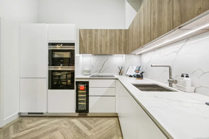 Property box 3249361 1749427160