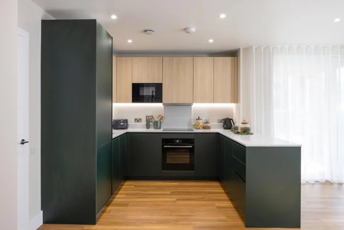 Property box 3260961 1747389672