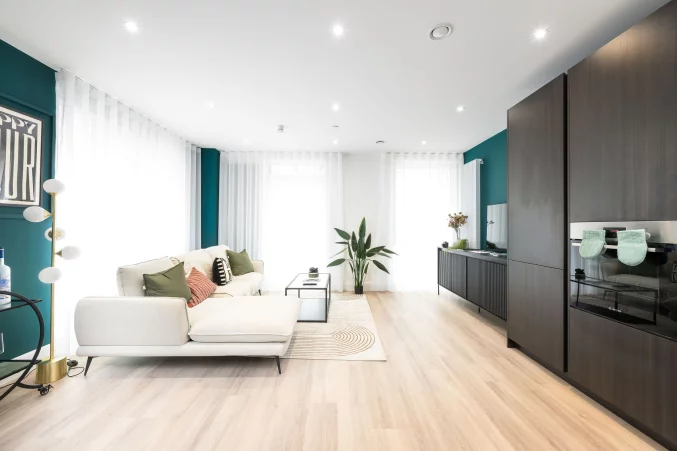 Property box 3298081 1749722435