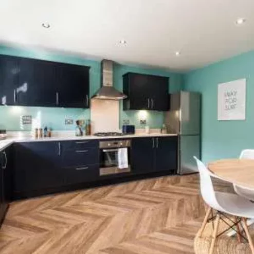 Property box 3324131 1752195685