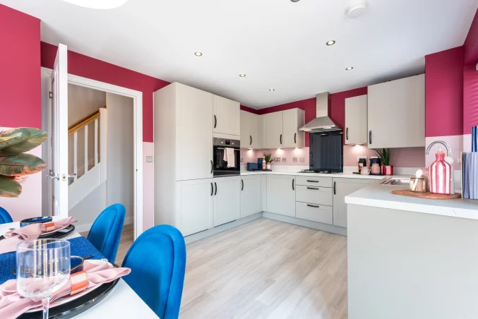 Property box 3403081 1755309650