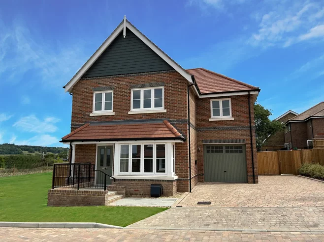 Property box 3488221 1760622655