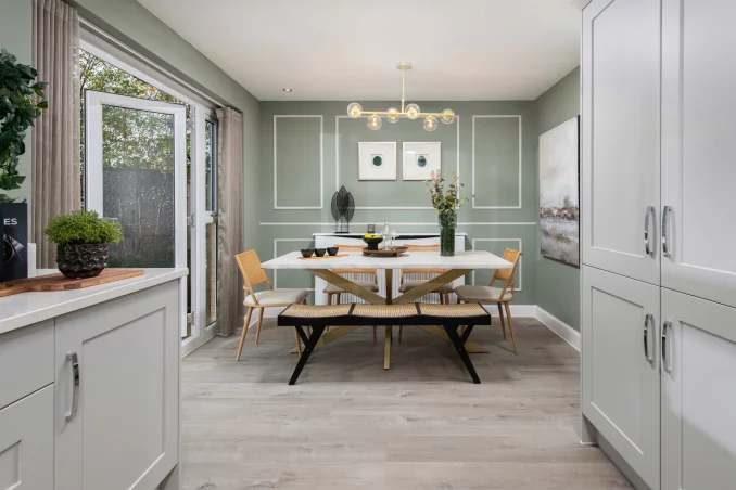 Property box 3518086 1765854076