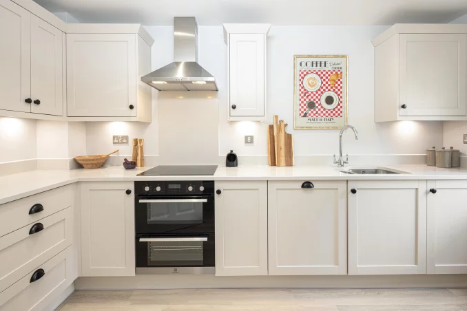 Property box 3526876 1768273346