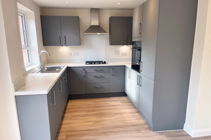 Property box 3681771 1792551810